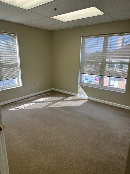 More Photos Of 8180 Lark Brown Rd, Elkridge Office Residential For Sale