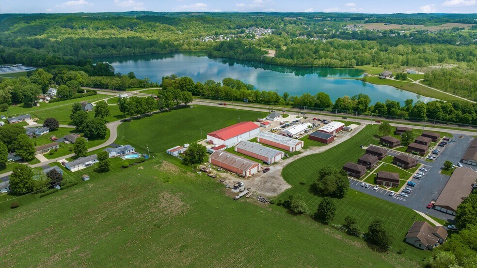 More Photos Of 1755 Mount Vernon Rd, Newark Flex For Sale