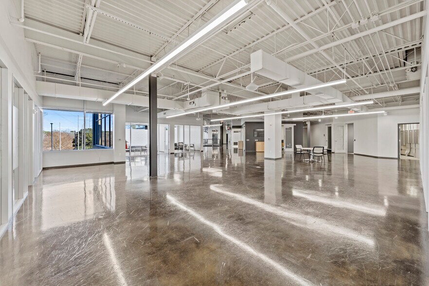 More Photos Of 5520 Capital Center Dr, Raleigh Office For Sale