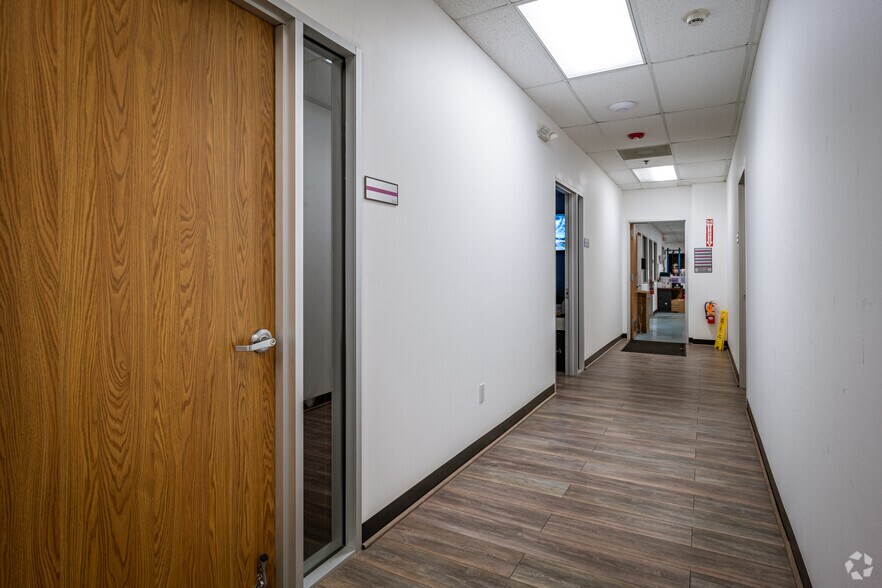 More Photos Of 10302 Mula Rd, Stafford Warehouse For Sale