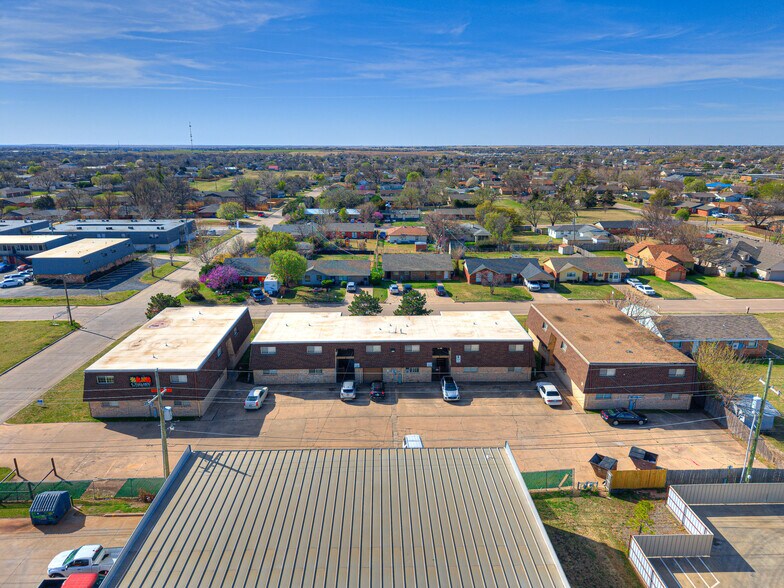 More Photos Of 6401 NW Oak Ave, Lawton Apartments For Sale
