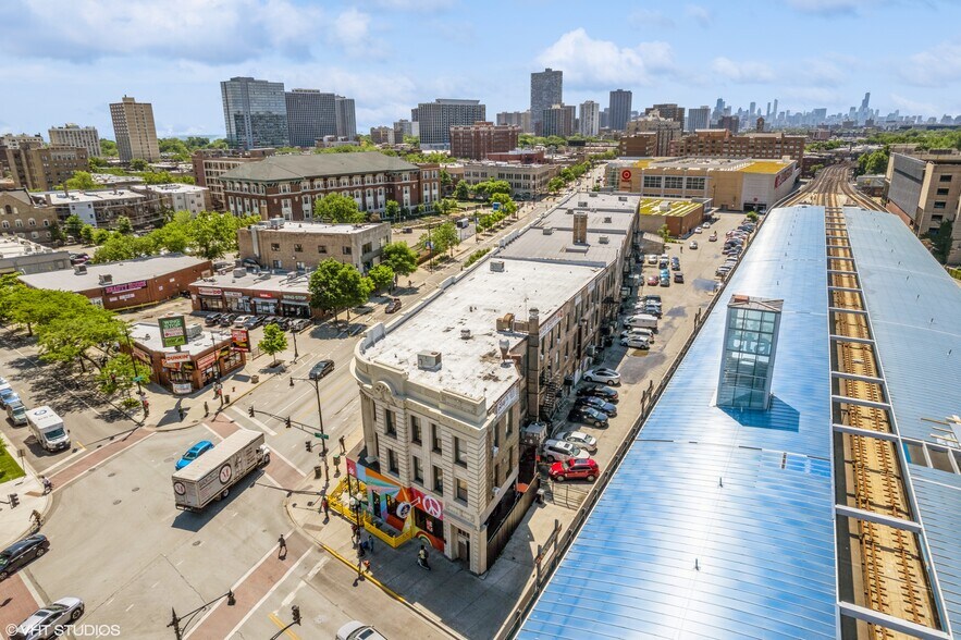 More Photos Of 4554 N Broadway, Chicago Office For Sale