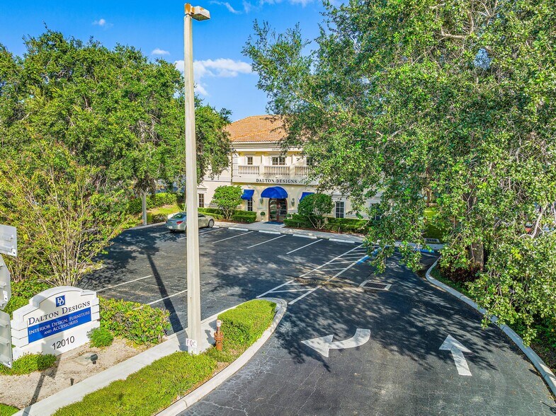 More Photos Of 12010 US Highway 1, North Palm Beach Medical For Sale