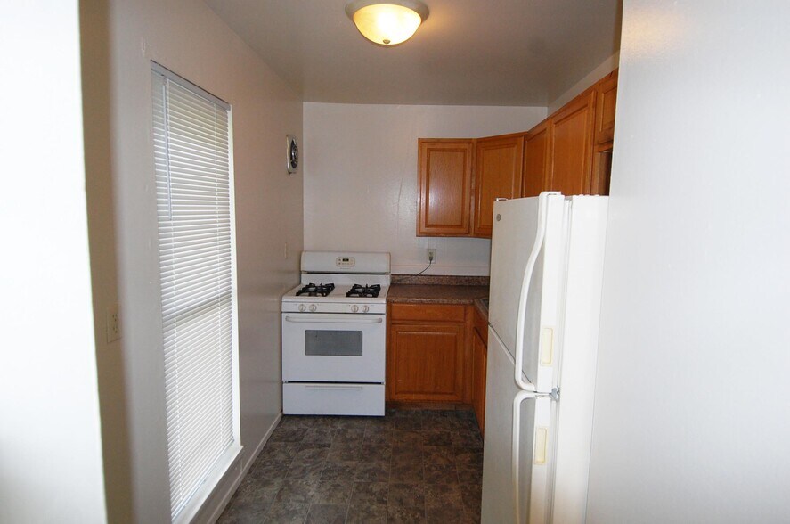 More Photos Of 1100 Arthur St, Iowa City Apartments For Sale