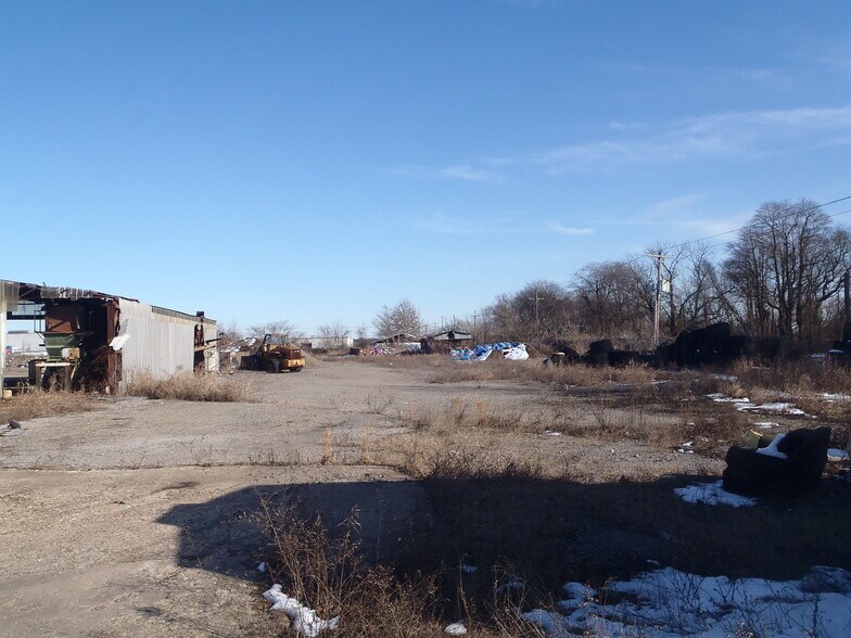 More Photos Of 2601 Van Dyke Rd, Newport Land For Sale