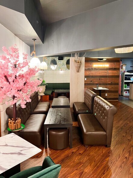 More Photos Of 758-768 Kapahulu Ave, Honolulu Storefront Retail Office For Lease