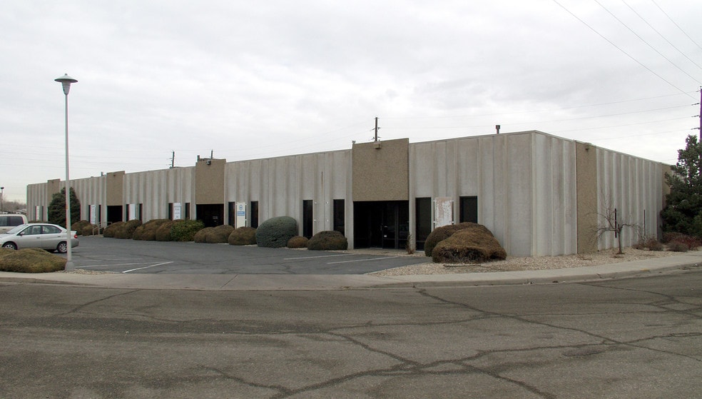 More Photos Of 1900 S Quince St, Denver Warehouse For Lease