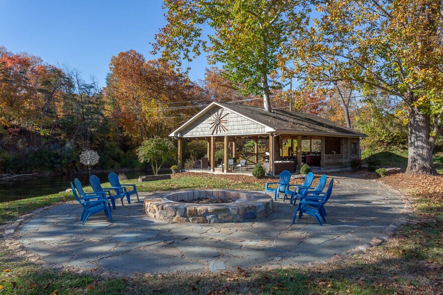 More Photos Of 4301 Longdale Furnace Rd, Clifton Forge Lodge Meeting Hall For Sale