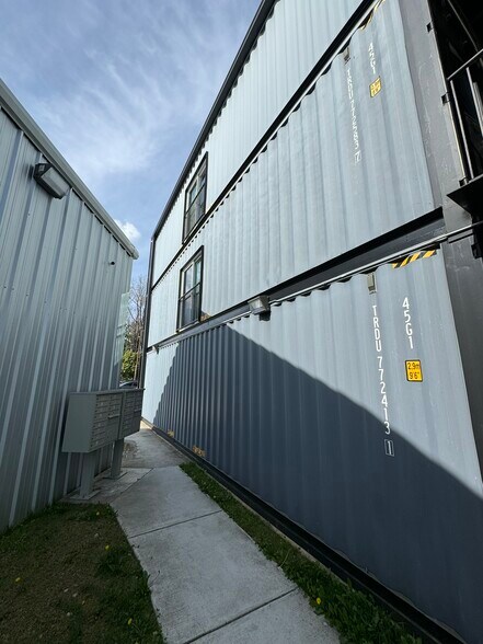 More Photos Of 1130 Chattahoochee Ave NW, Atlanta General Retail For Lease