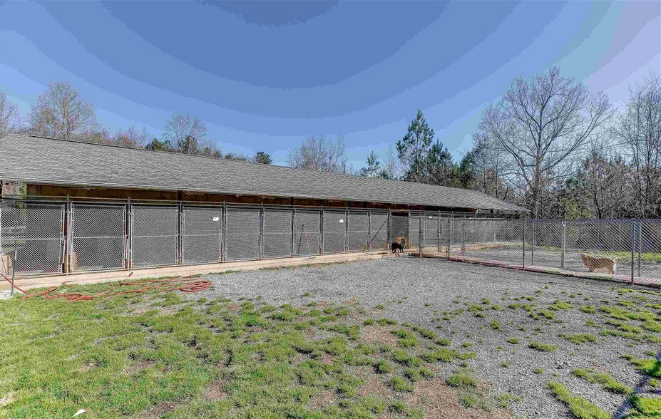 More Photos Of 603 Nix Rd, Alto Specialty For Sale