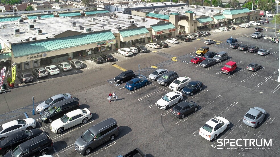 More Photos Of 13730-13790 Foothill Blvd, Sylmar Unknown For Lease