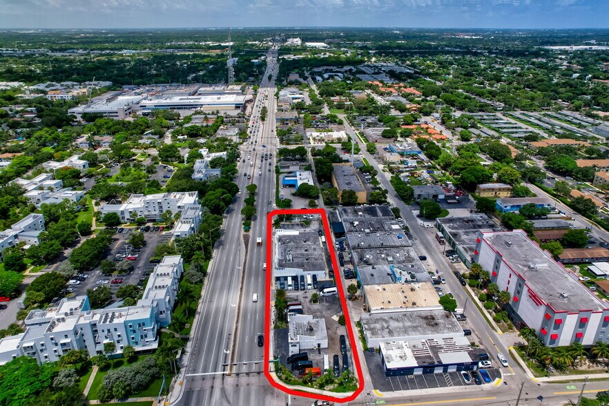 More Photos Of 925 W Broward Blvd, Fort Lauderdale Auto Dealership For Lease
