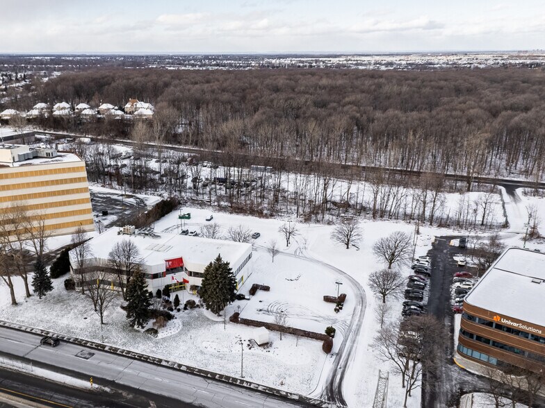 More Photos Of 1325 Hwy Trans-Canada, Dorval Office Residential For Sale