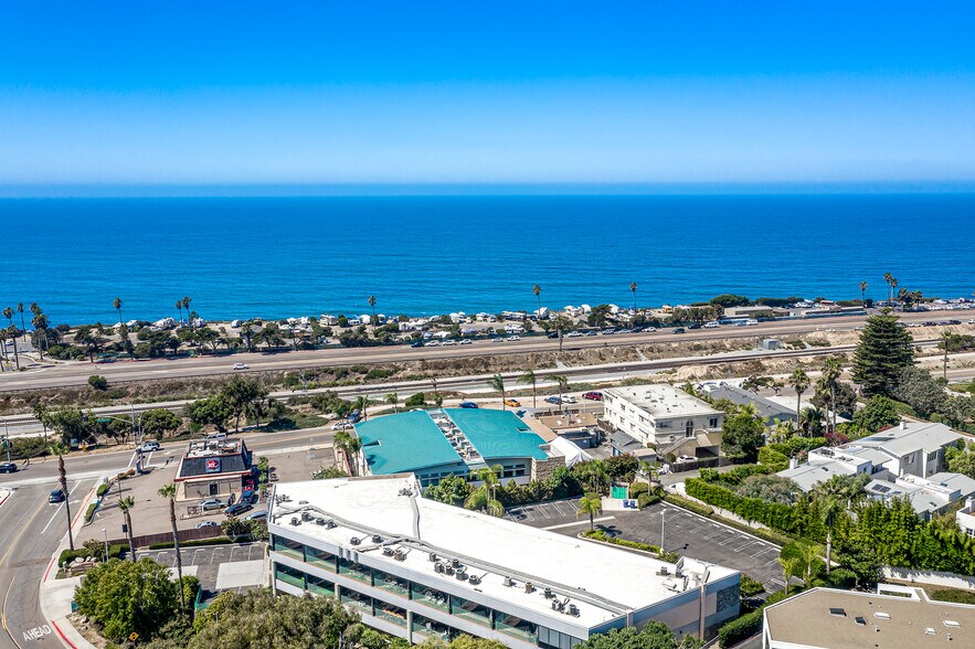 More Photos Of 1951-1953 San Elijo Ave, Cardiff By The Sea Office For Lease