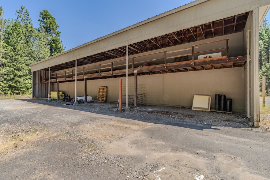 More Photos Of 1495 Linebaugh Rd, Arnold Industrial For Sale