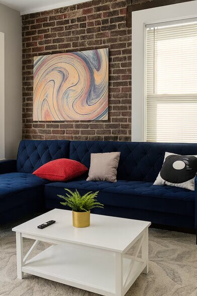 More Photos Of 370-372 Forest St, Columbus Apartments For Sale