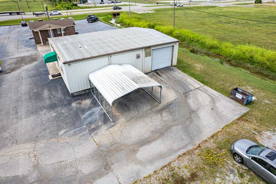 More Photos Of 3420 Highway 31 S, Decatur General Retail For Sale