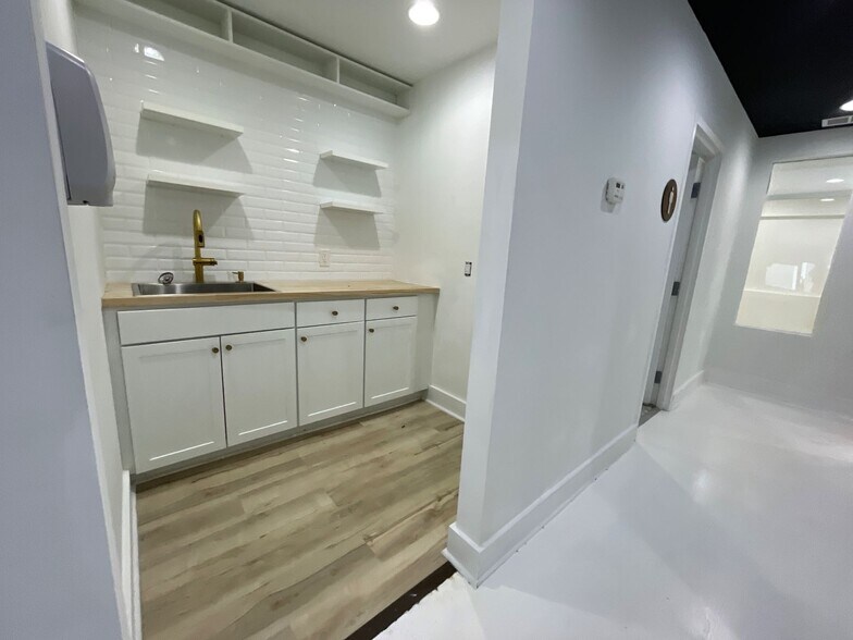 More Photos Of 644 Antone St NW, Atlanta Loft Creative Space For Lease
