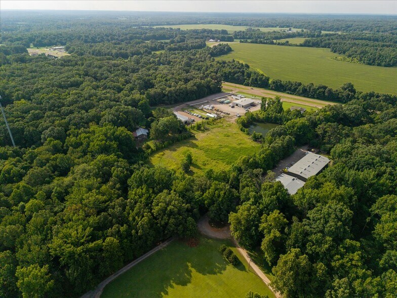 More Photos Of 2855 Us-64 Hwy, Eads Office For Sale