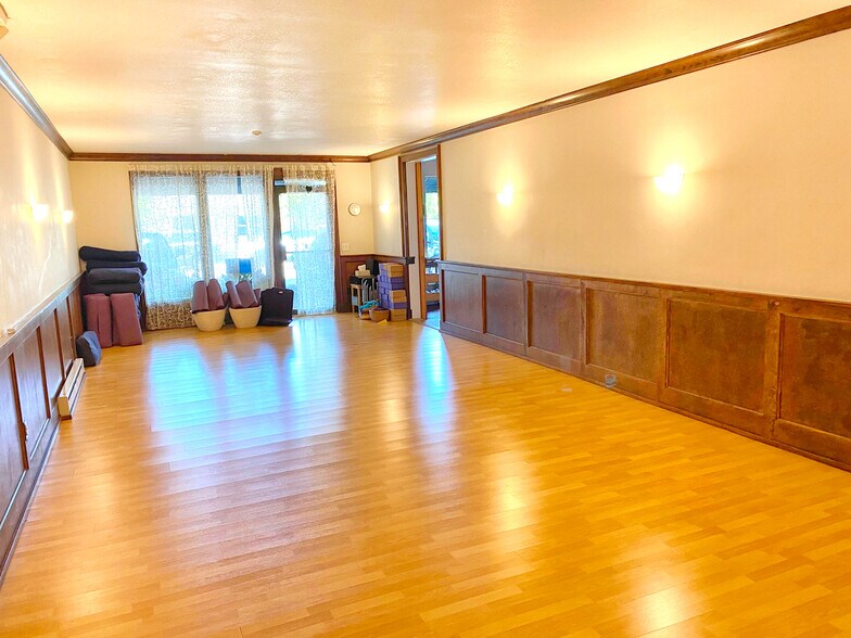 More Photos Of 25 Tamalpais Ave, San Anselmo Office For Lease