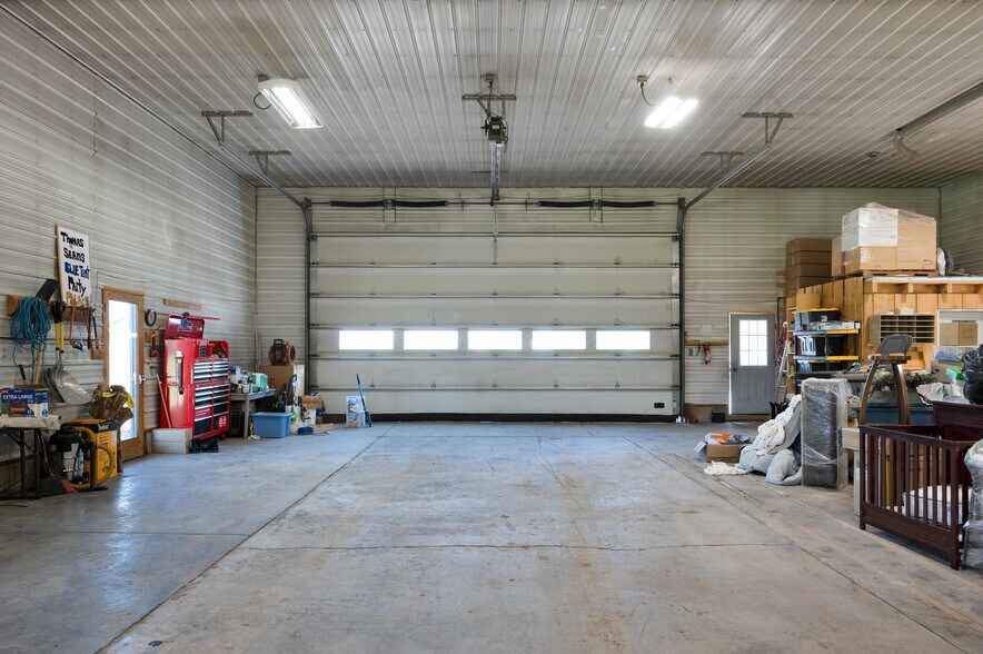 More Photos Of 70 Williams Rd E, Gallatin Gateway Flex For Sale