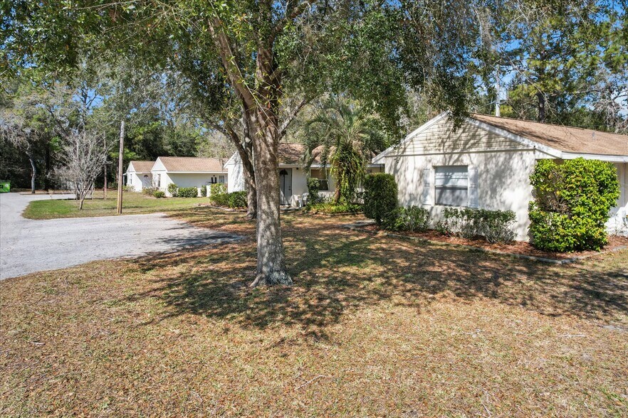 More Photos Of 6370-6384 S Suncoast Blvd, Homosassa Apartments For Lease