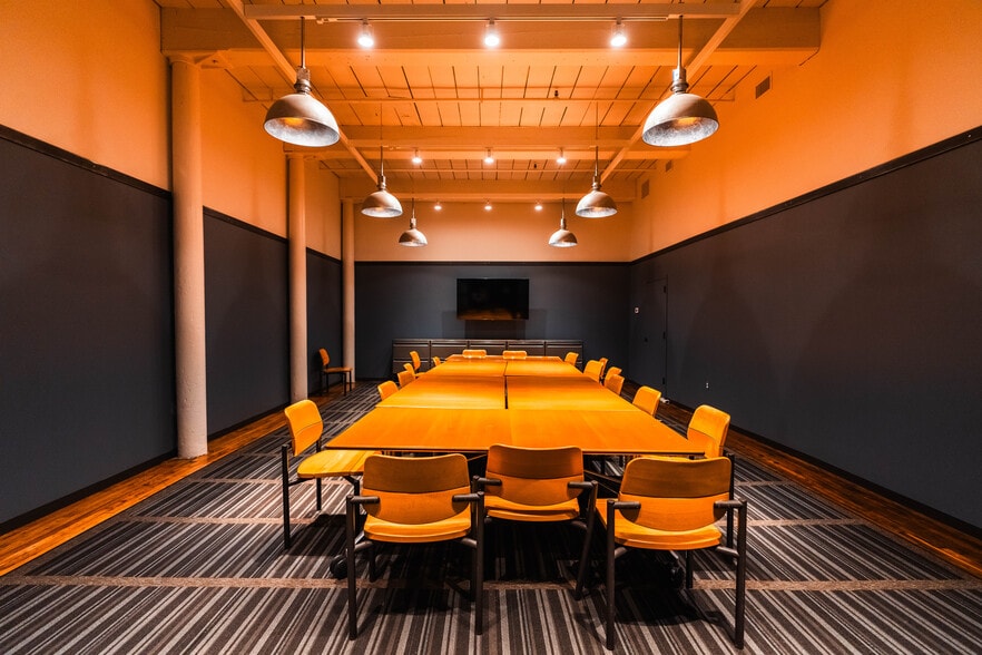 More Photos Of 3600 Clipper Mill Rd, Baltimore Office For Lease