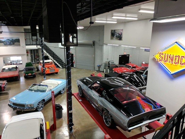 More Photos Of 7995 E Paradise Ln, Scottsdale Showroom For Lease