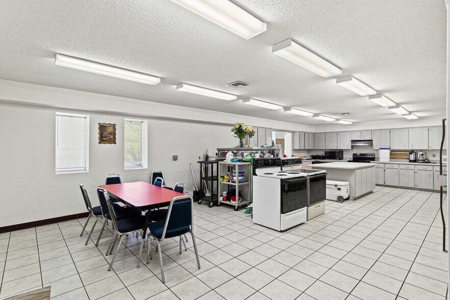 More Photos Of 3601 E Moody Blvd, Bunnell Religious Facility For Sale