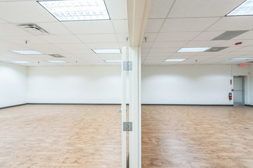 More Photos Of 2080 Brentwood St, High Point Office For Lease
