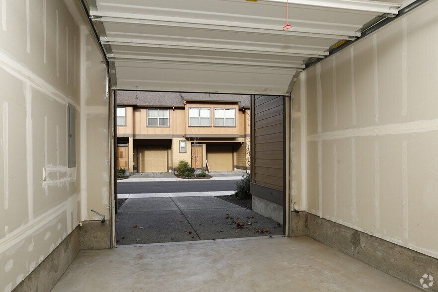 More Photos Of 19731 SW Athena Ct, Aloha Apartments For Sale