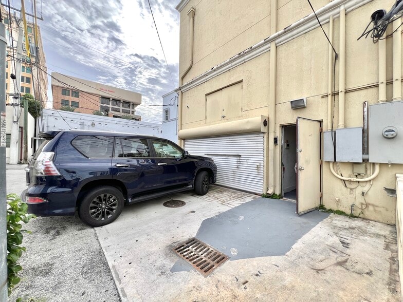 More Photos Of 223 Valencia Ave, Coral Gables Restaurant For Lease