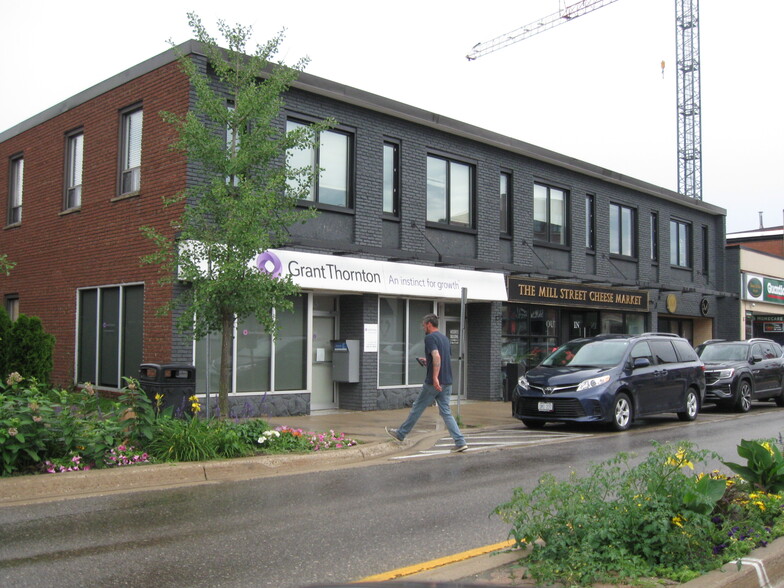 Primary Photo Of 37 Main St S, Halton Hills Storefront Retail Office For Lease