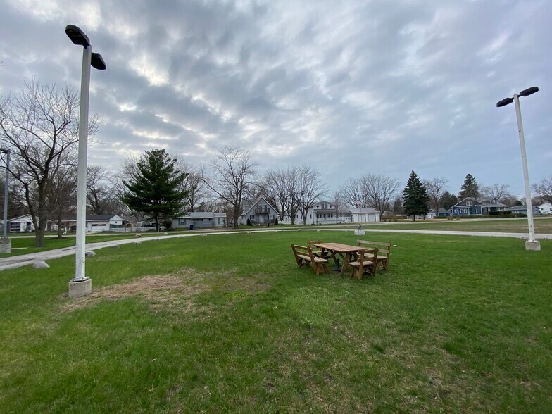More Photos Of 3417 Franklin St, Michigan City Carwash For Sale