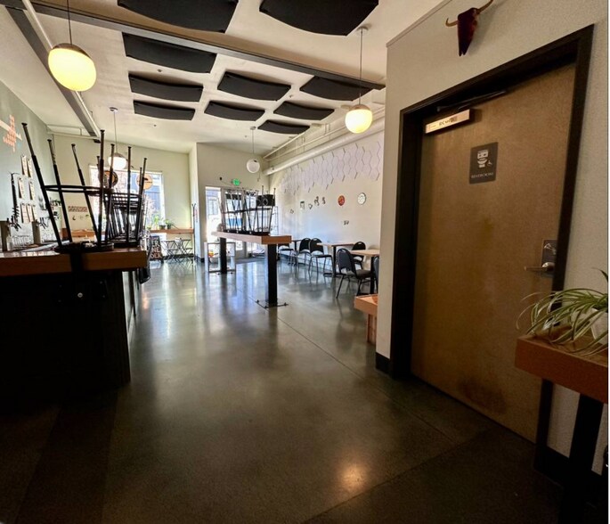 More Photos Of 1407 SE Cora St, Portland Restaurant For Lease