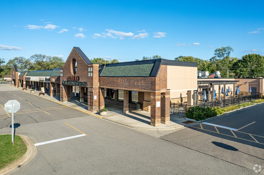 More Photos Of 9101-9175 Lake Dr, Circle Pines Unknown For Lease