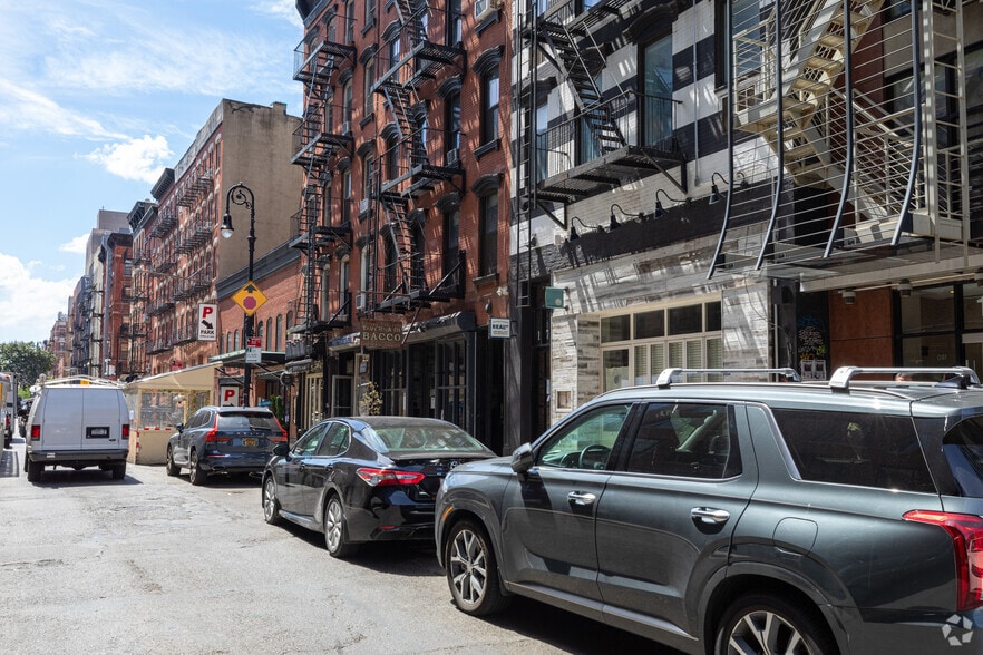 More Photos Of 177 Ludlow St, New York Apartments For Lease