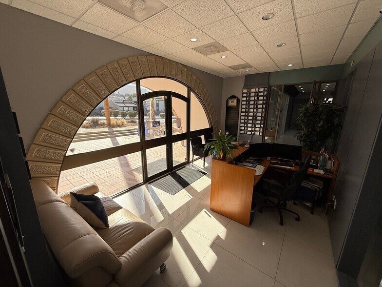 More Photos Of 299 Shadow Mountain Dr, El Paso Medical For Sale