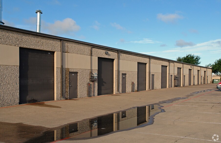 More Photos Of 1516 Osprey Dr, DeSoto Research And Development For Lease