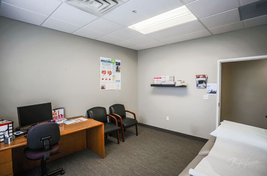 More Photos Of 368 E Riverside Dr, St George Medical For Sale