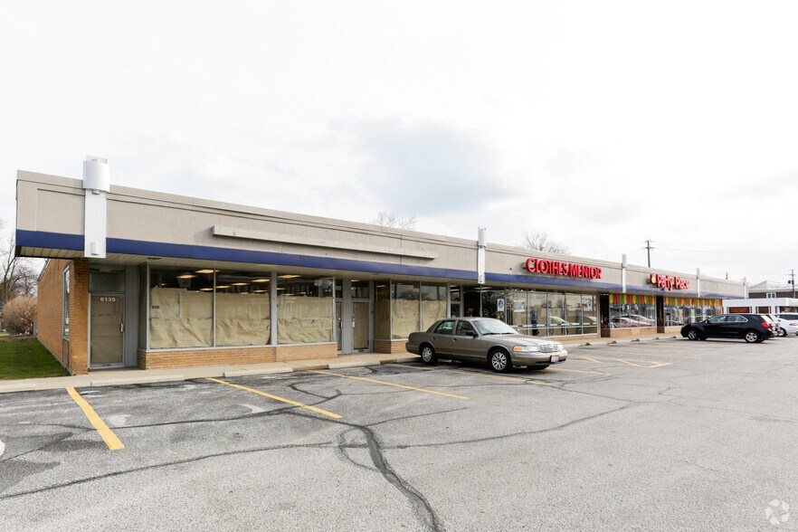 More Photos Of 6145 Mayfield Rd, Mayfield Heights Freestanding For Lease