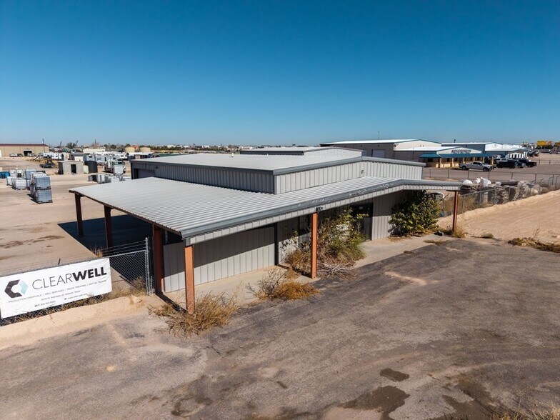 More Photos Of 8316 W I-20, Midland Warehouse For Sale