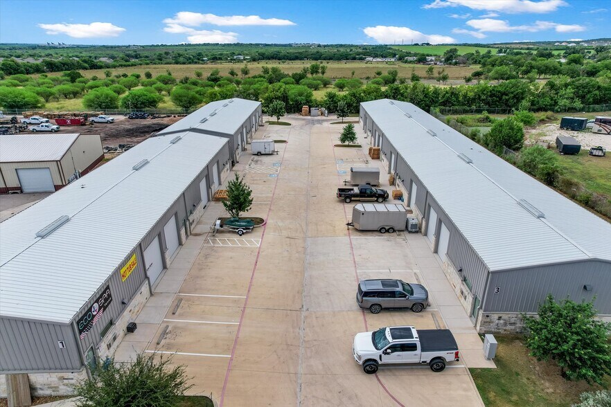 More Photos Of 35 Nafta Cir, New Braunfels Industrial For Lease