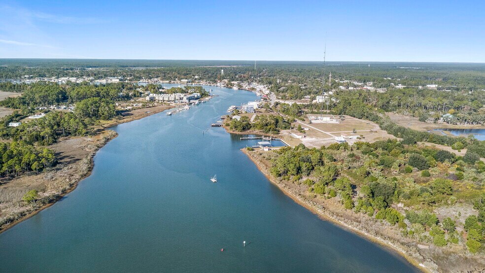 More Photos Of 275 Timber Island Rd, Carrabelle Restaurant For Sale