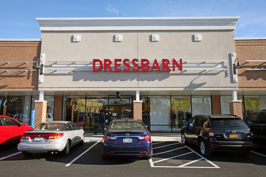 More Photos Of 965-985 Richmond Ave, Staten Island Unknown For Lease