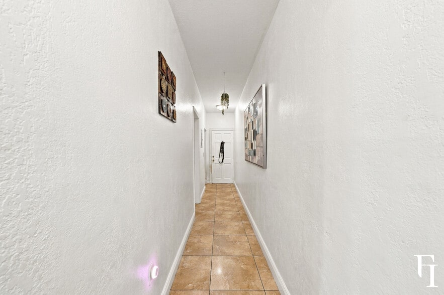 More Photos Of 1353 SW 1st St, Miami Storefront Retail Residential For Sale
