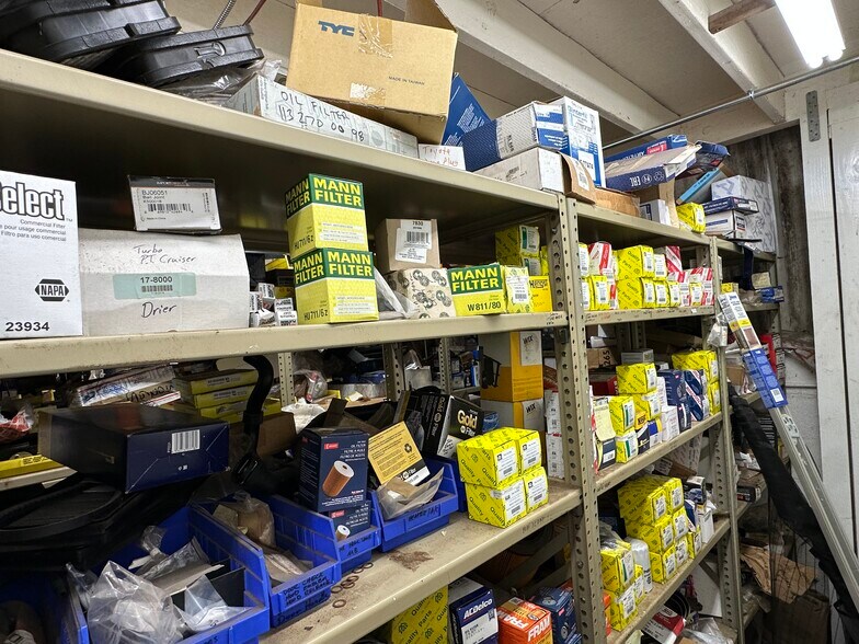 More Photos Of 3135 Lower Kula Rd, Kula Storefront Retail Office For Sale