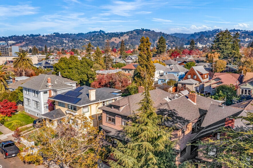 More Photos Of 6446-6452 Colby St, Oakland Apartments For Sale