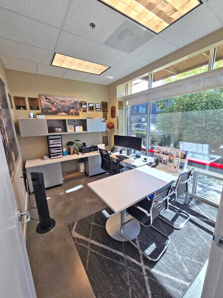 More Photos Of 4951 NE Fremont St, Portland Apartments For Lease