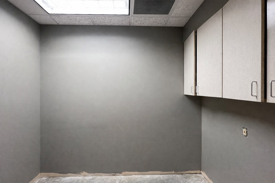 More Photos Of 37 Sandstone Cir, Jackson Medical For Lease